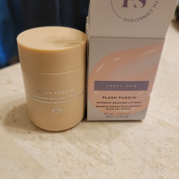 New Fenty Skin Beauty Plush Puddin’ Intensive Recovery Lip Mask - Picture 3 of 10